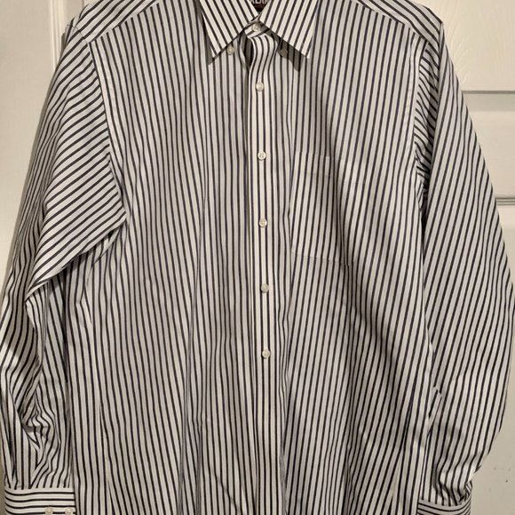 Kirkland Shirts Size 16-35...Button Front...Lot Of 3 - Picture 9 of 13